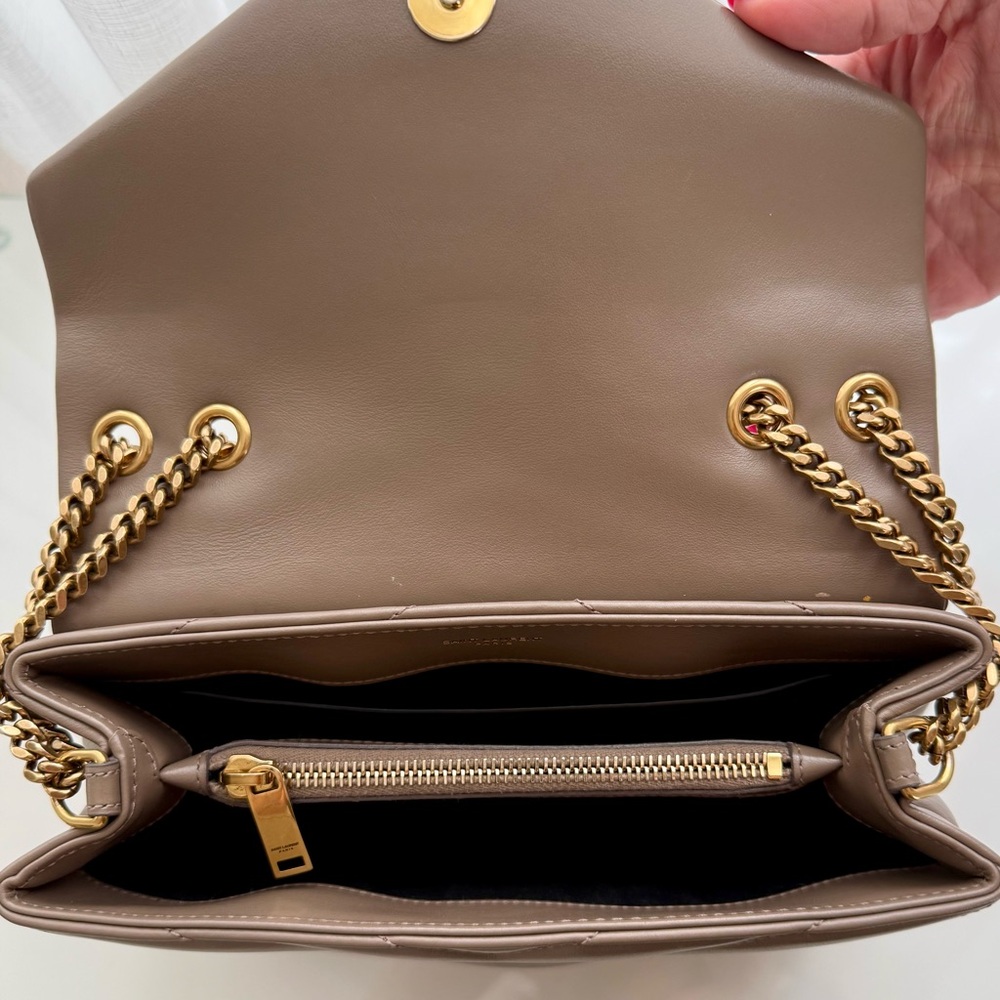 Saint Laurent Small Loulou Chain bag - Picture 13 of 16
